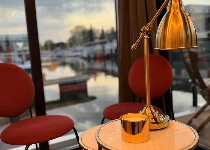 Botel Lukrecja Houseboat