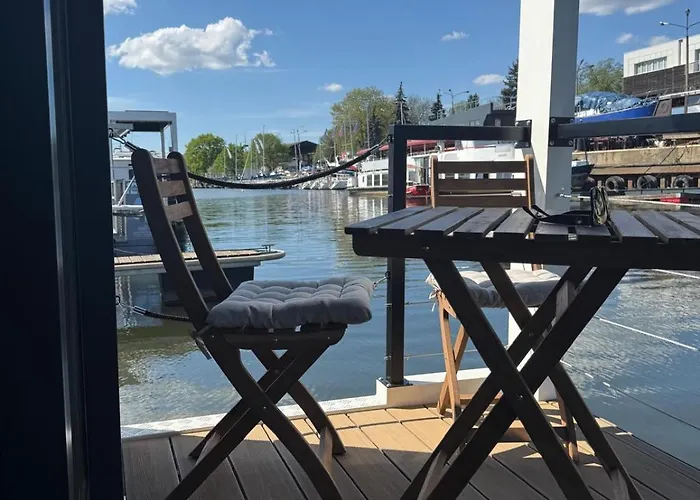 Botel Lukrecja Houseboat *