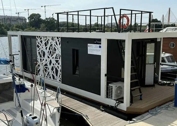 Lukrecja Houseboat Wrocław